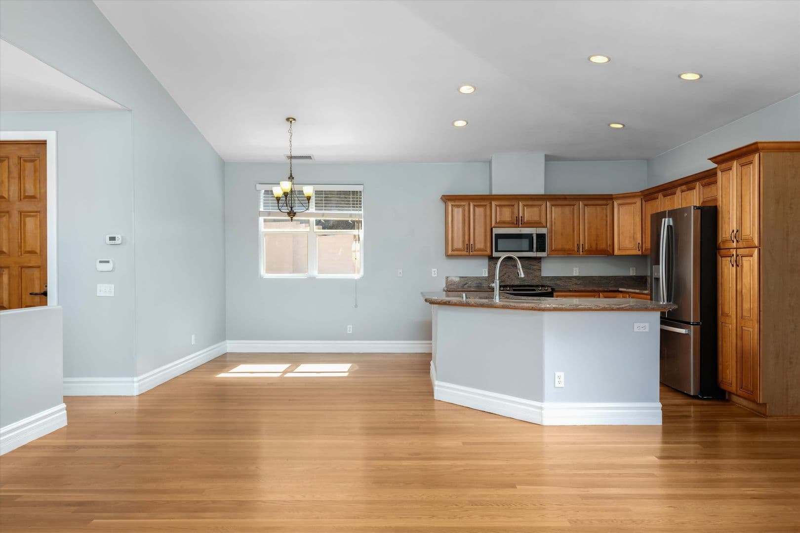 Santa Barbara Apartment: 1001-1009 Chino Street
