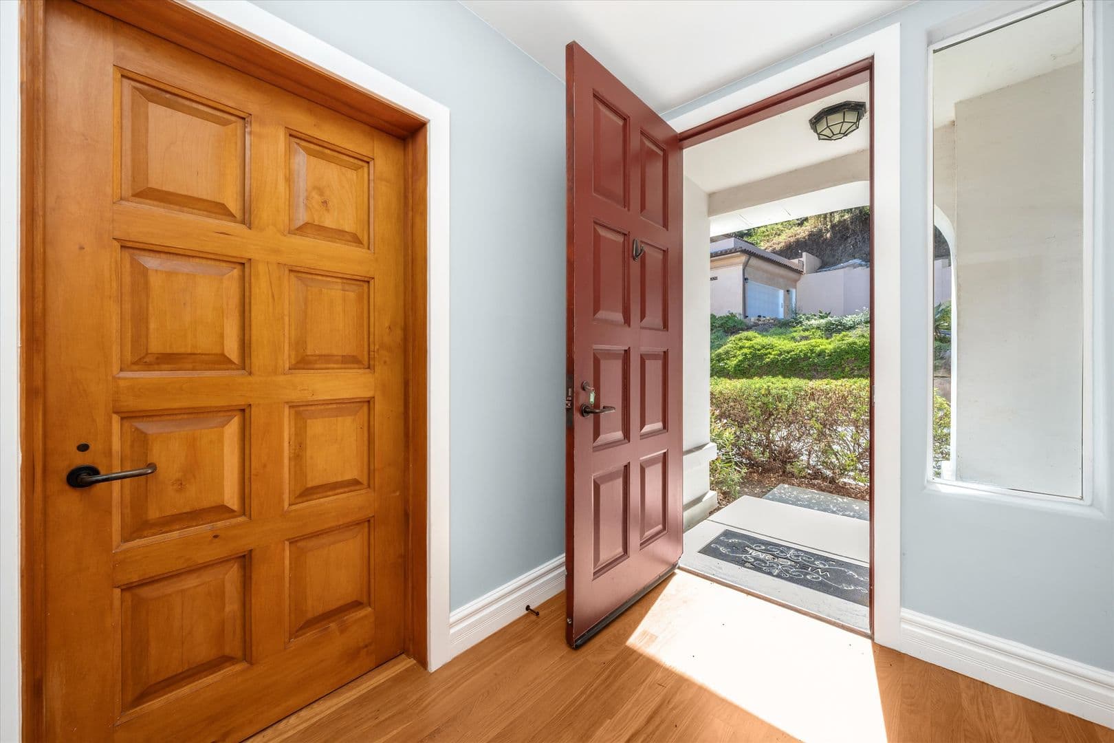 Santa Barbara Apartment: 1001-1009 Chino Street