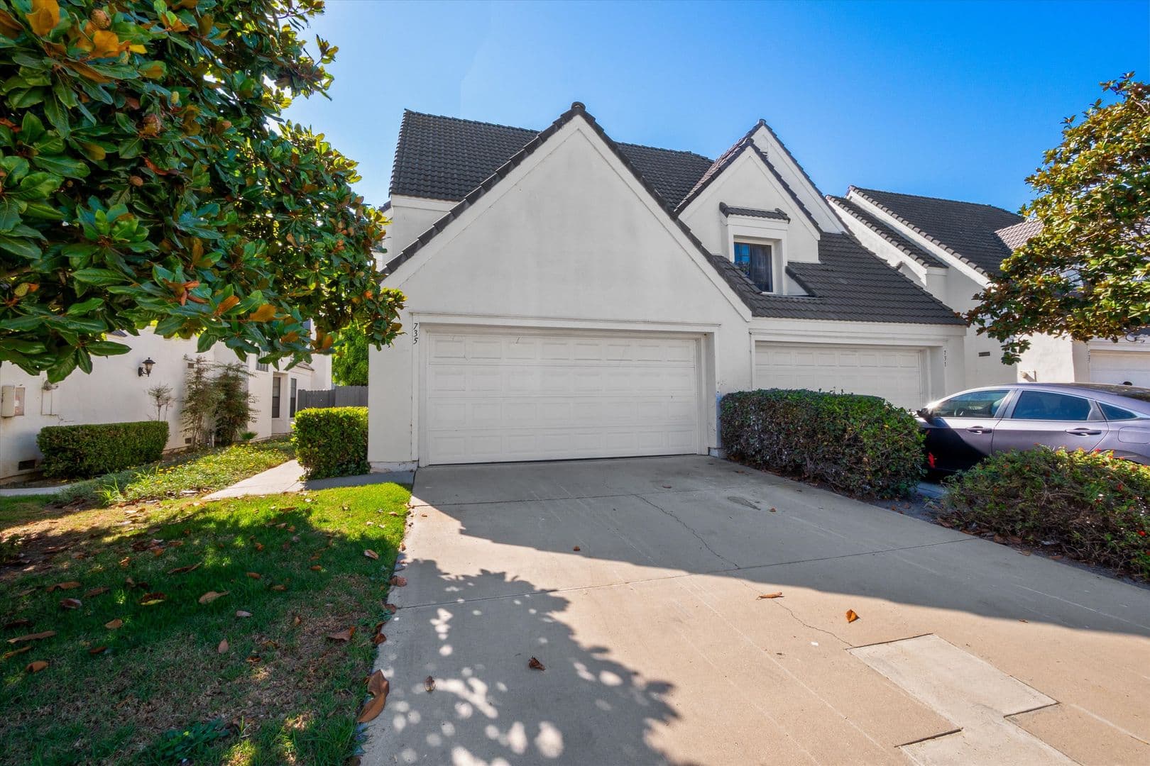 Oxnard Townhome: 744 Rialto Street