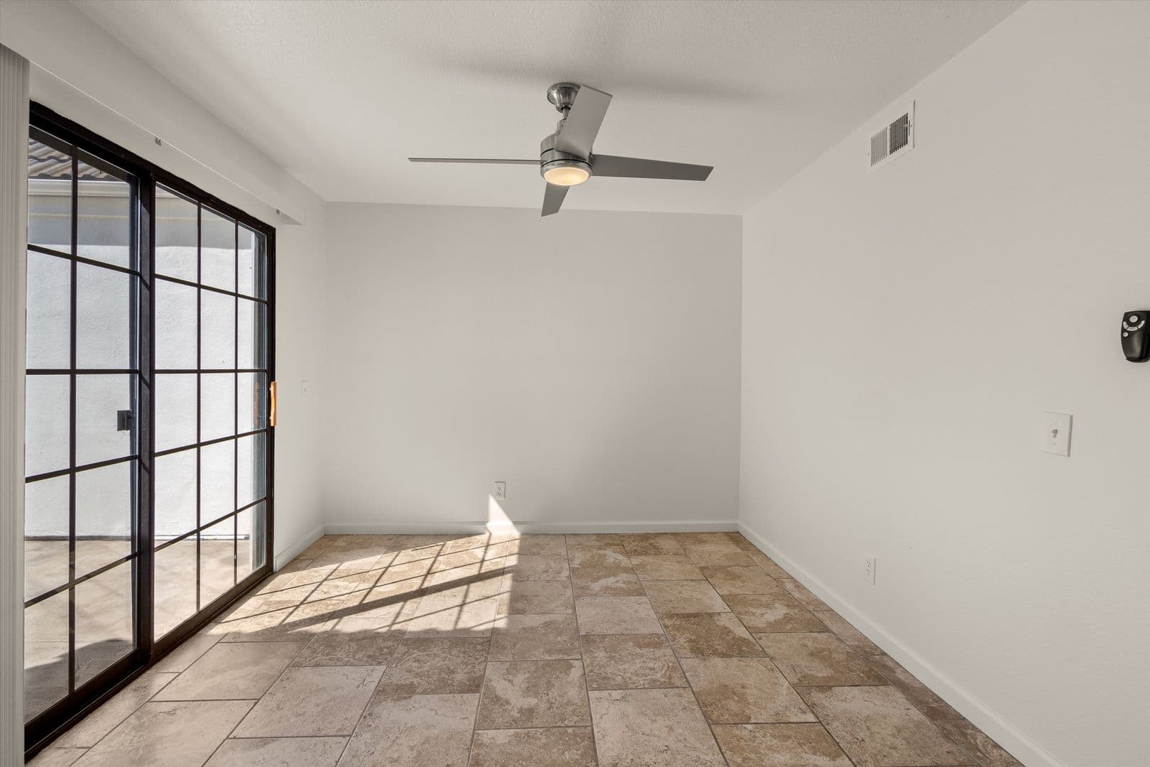 Oxnard Townhome: 744 Rialto Street