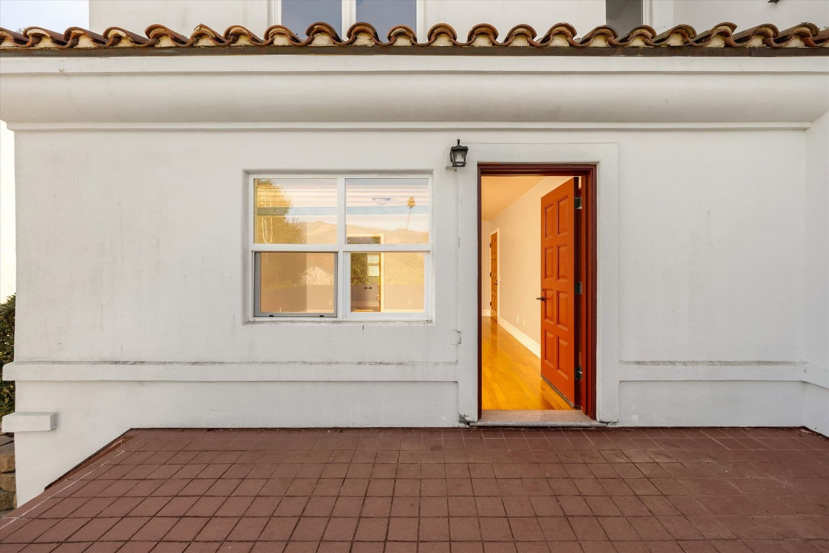 Santa Barbara Apartment: 1001-1009 Chino Street
