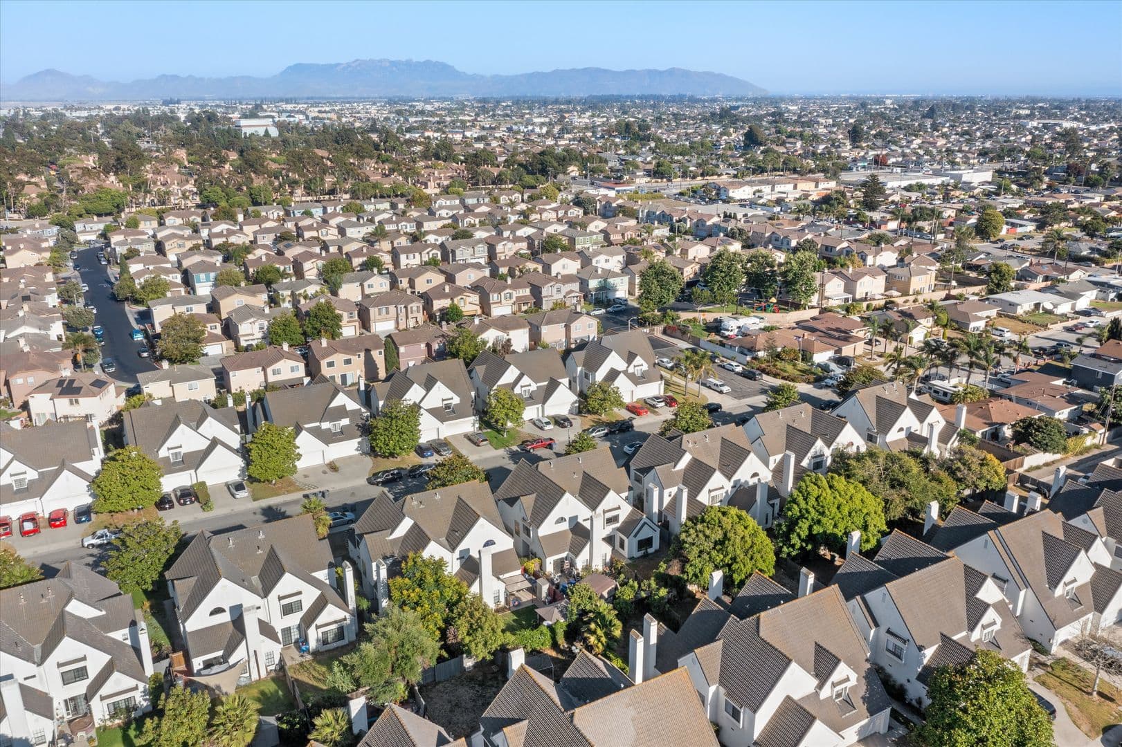 Oxnard Townhome: 744 Rialto Street