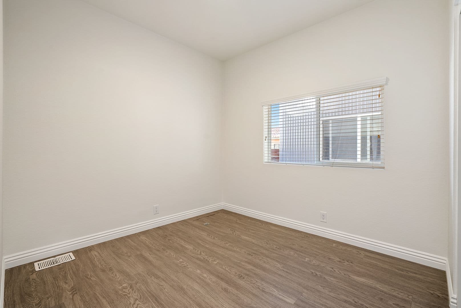 San Luis Obispo Apartment: 550 Higuera St
