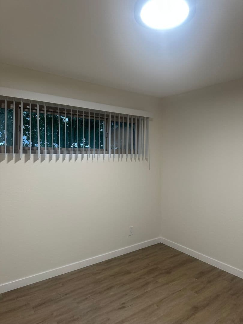 Capitola Apartment: 501 Plum Street