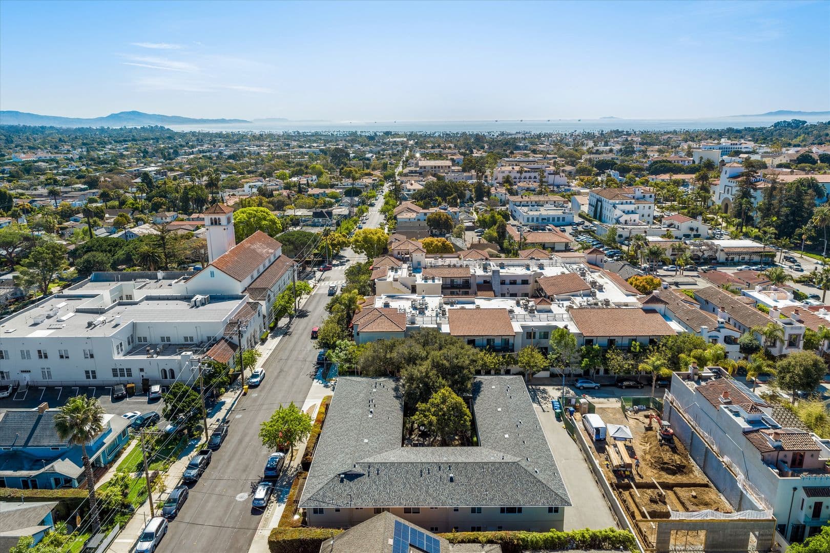 Santa Barbara Apartment: 1223 Garden Street