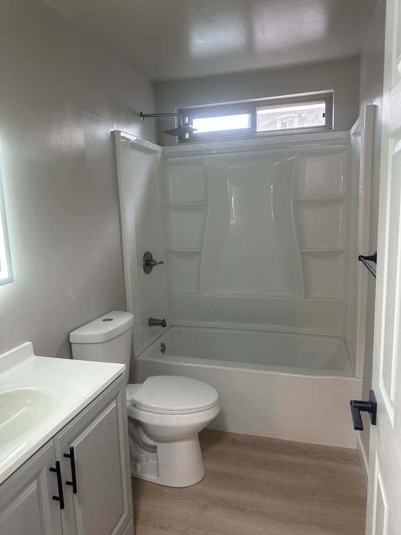 Capitola Apartment: 501 Plum Street