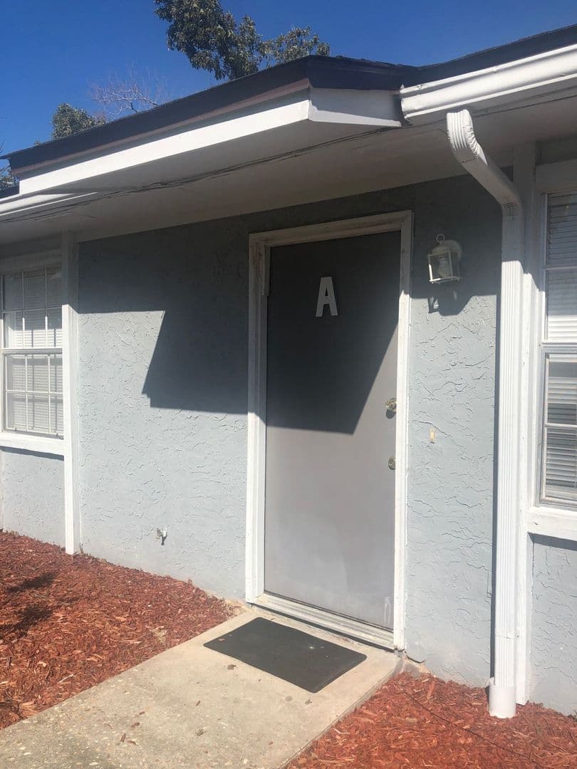 Panama City Apartment: 6707 E Hwy 22