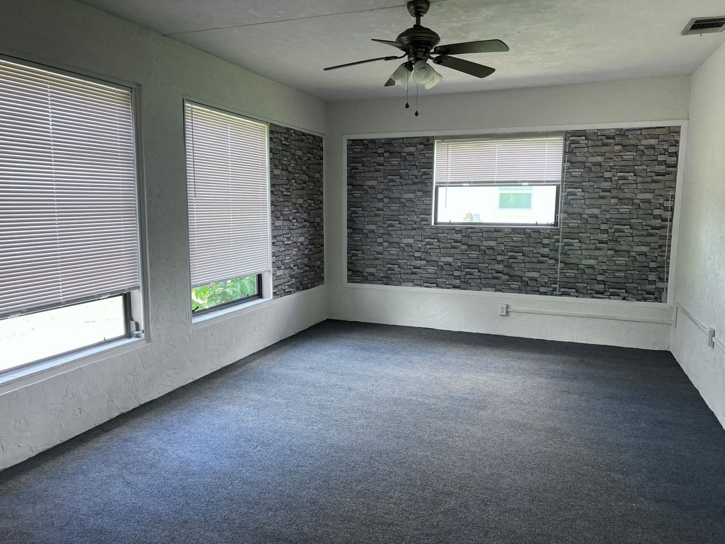VENICE House: 435 BELMONT AVENUE