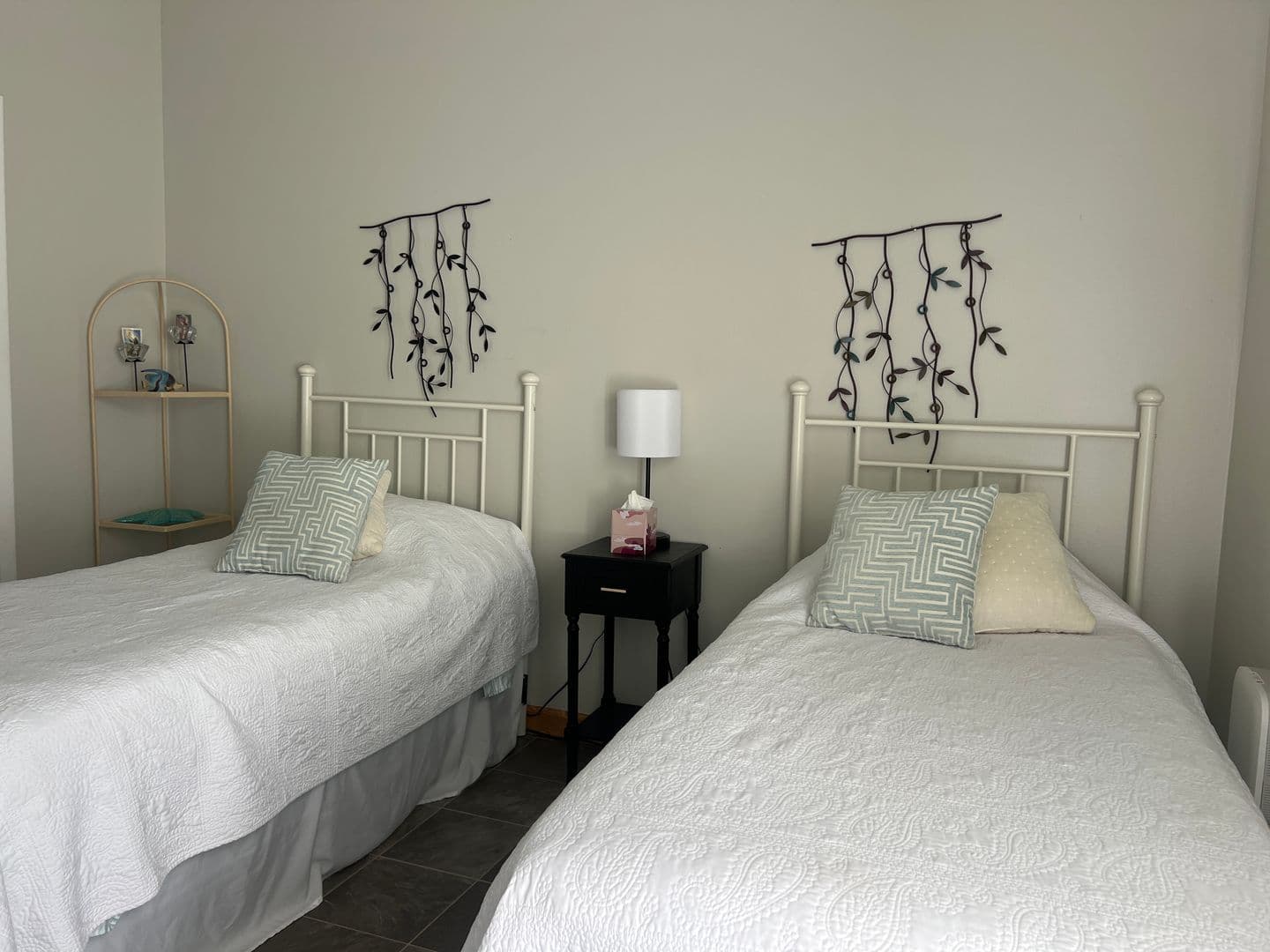 VENICE Condo: 1555 TARPON CENTER DR #B105