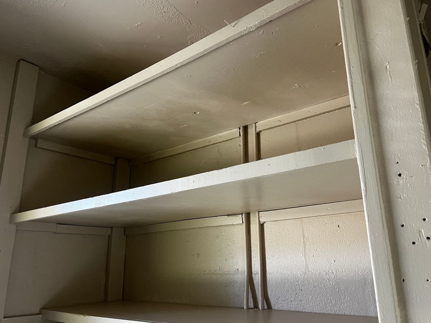 VENICE House: 556 BRIARWOOD ROAD