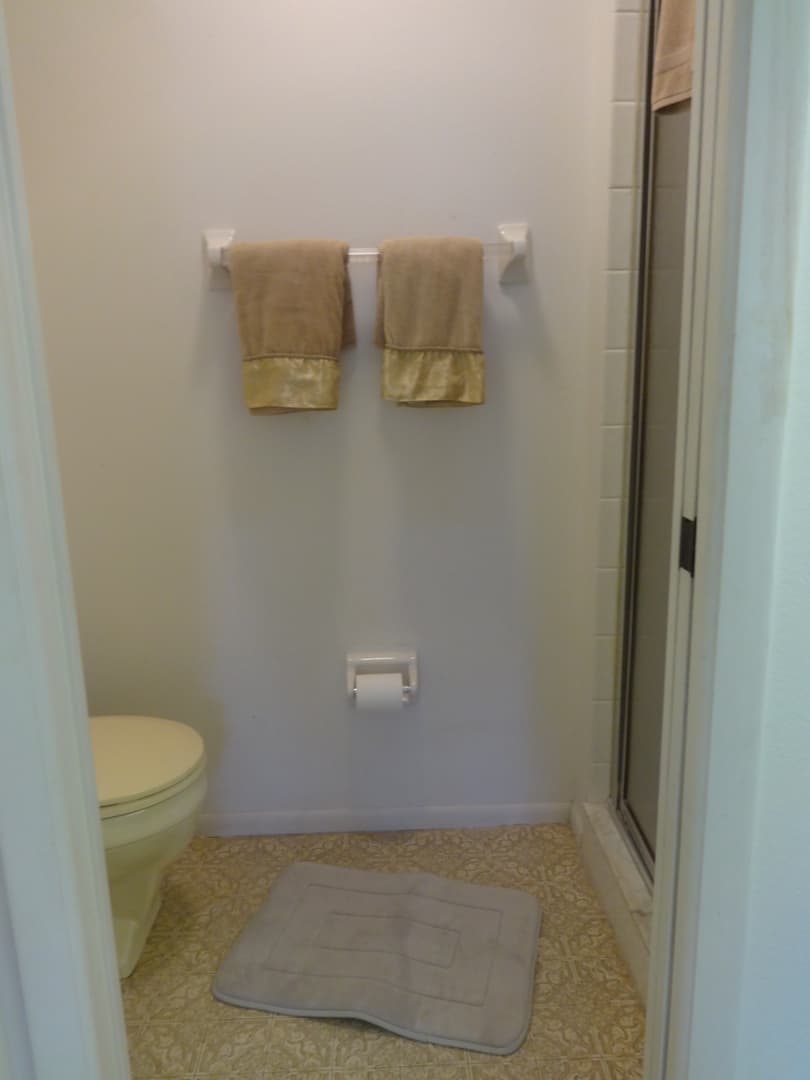 VENICE House: 1211 CAPRI ISLES BLVD., #55