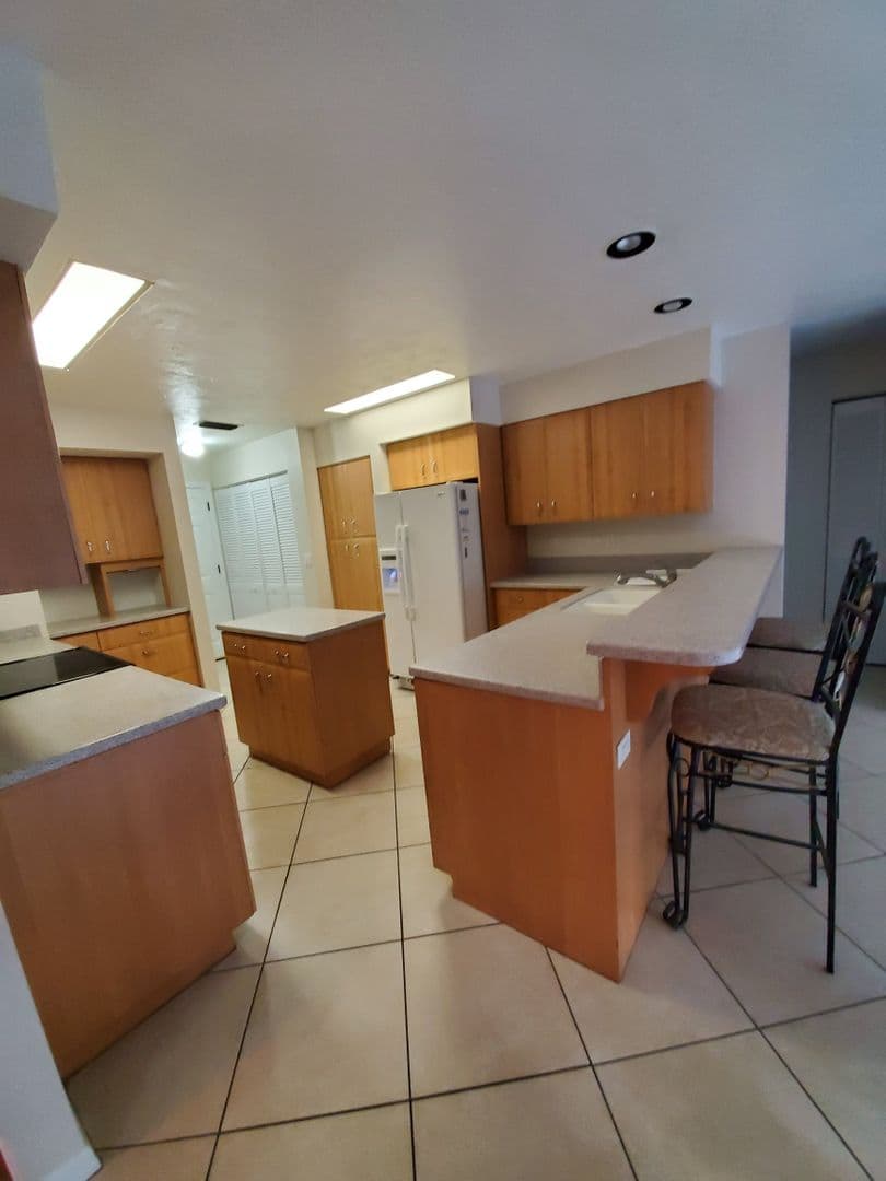 Nokomis House: 188 Shady Pine Lane