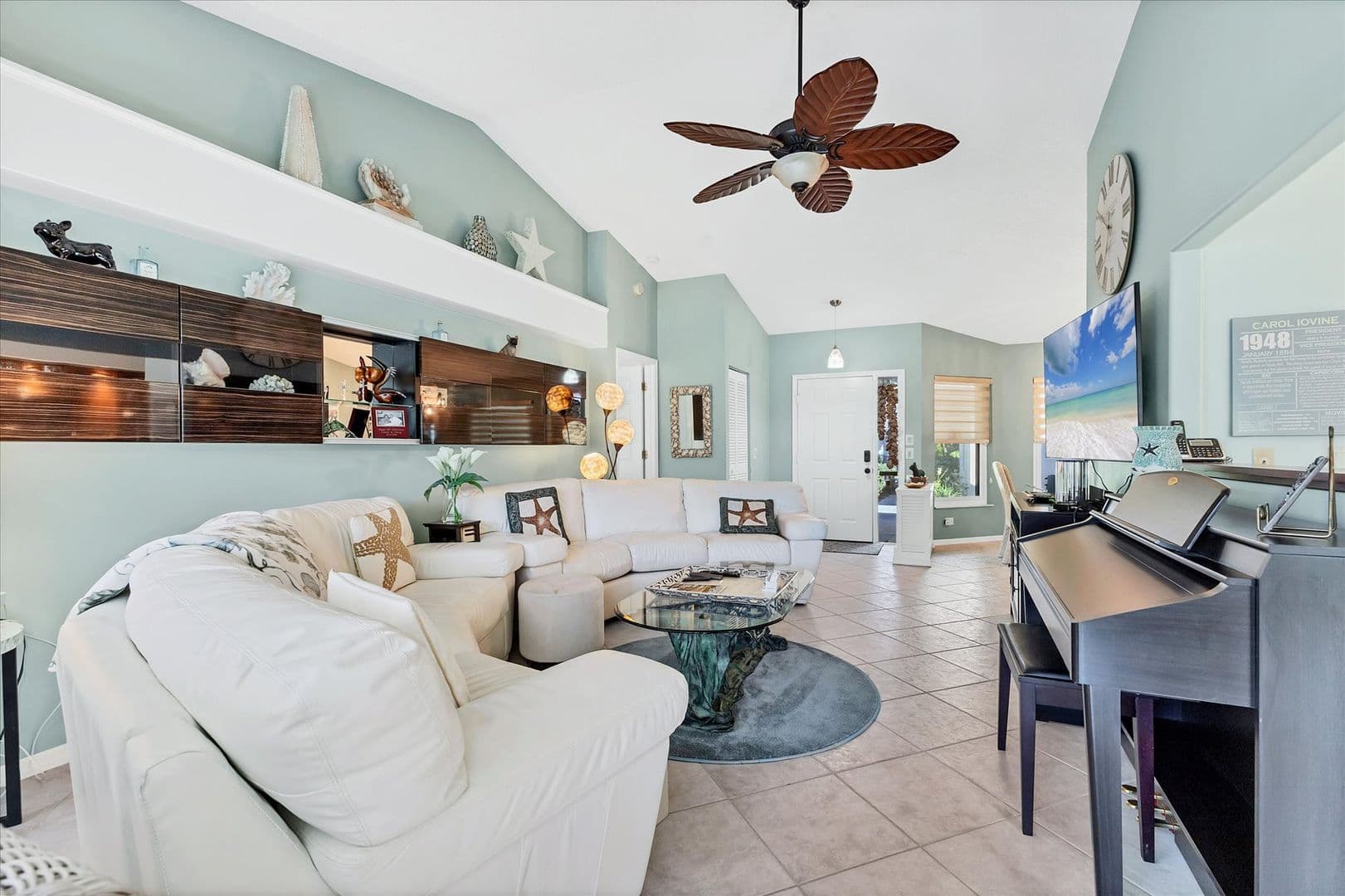 Venice Condo: 109 Southampton Pl. N. #245