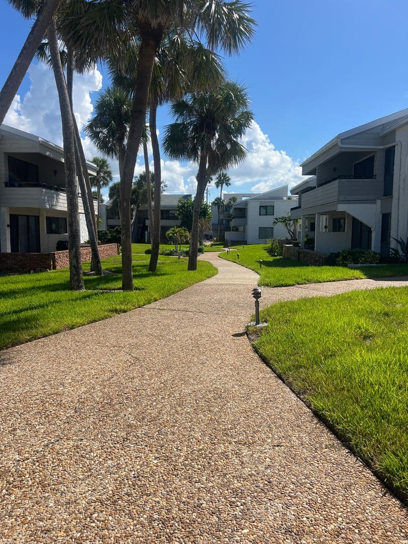 VENICE Condo: 902 GIBBS RD., #285