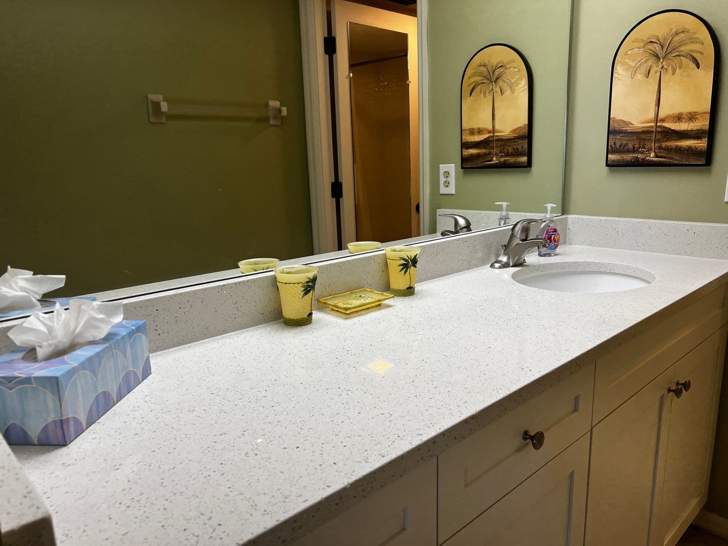 VENICE Condo: 700 GOLDEN BEACH BLVD. #231