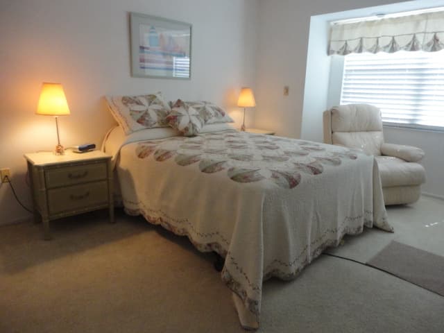 VENICE House: 1211 CAPRI ISLES BLVD., #55