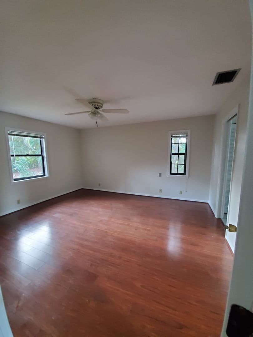 Nokomis House: 188 Shady Pine Lane