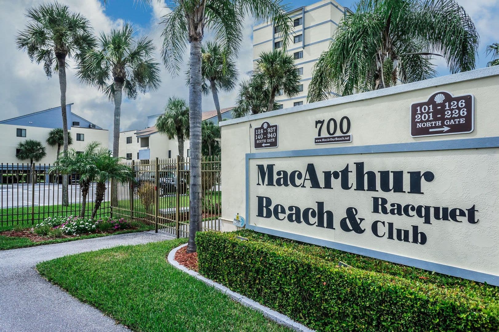VENICE Condo: 700 GOLDEN BEACH BLVD. #231