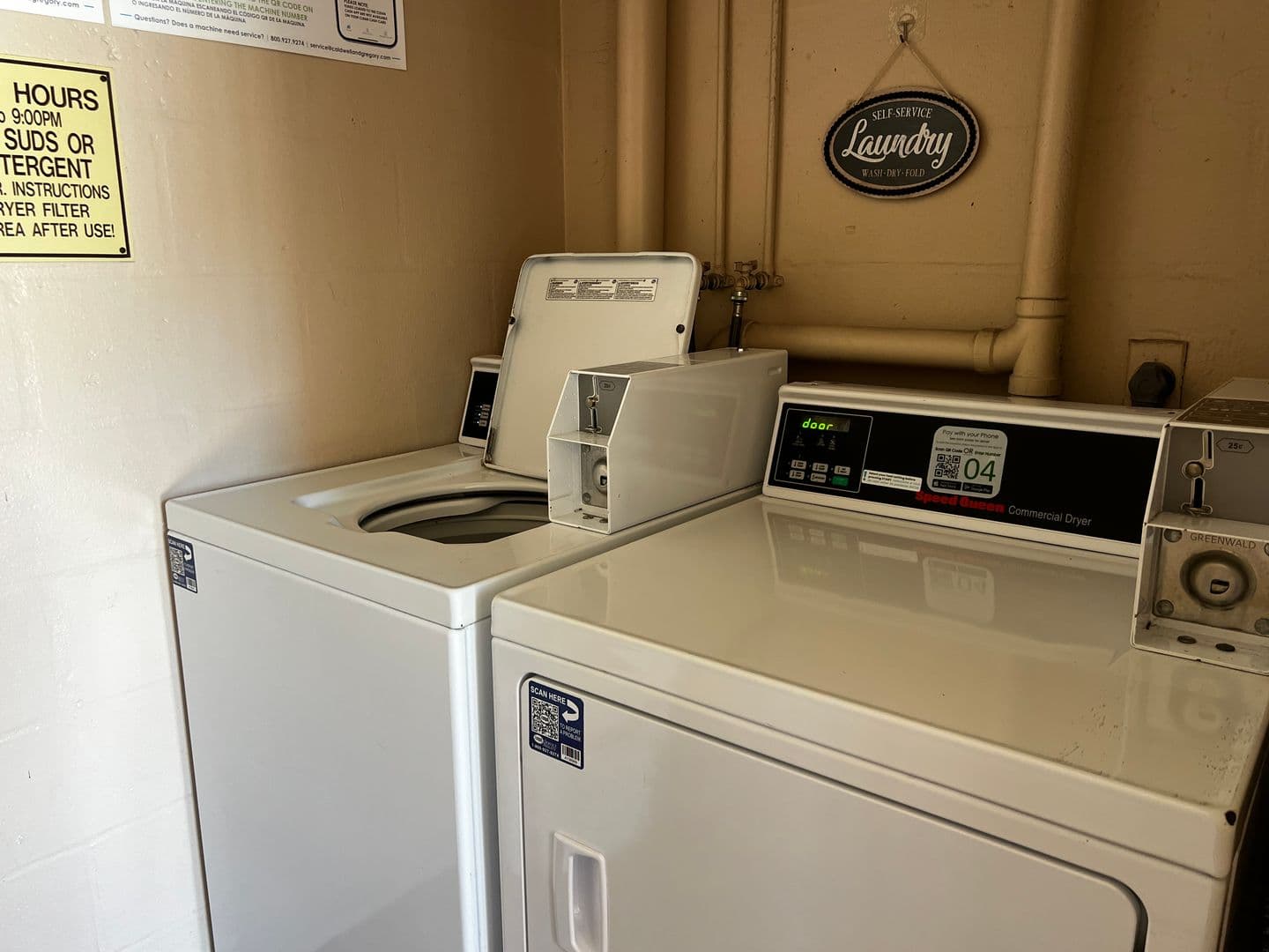 VENICE Condo: 102 CAPRI ISLES BLVD., #210