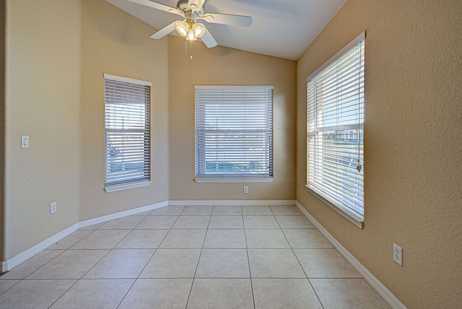 NORTH PORT House: 2134 BOXWOOD STREET