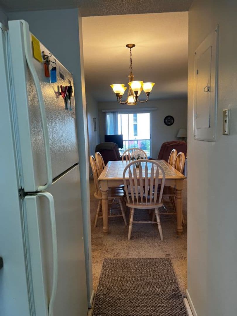 VENICE Condo: 102 CAPRI ISLES BLVD., #210