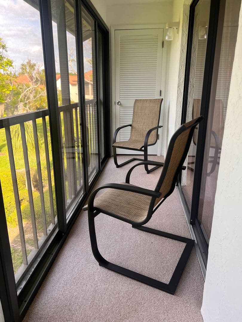VENICE Townhome: 748 AVENIDA ESTANCIA UNIT B
