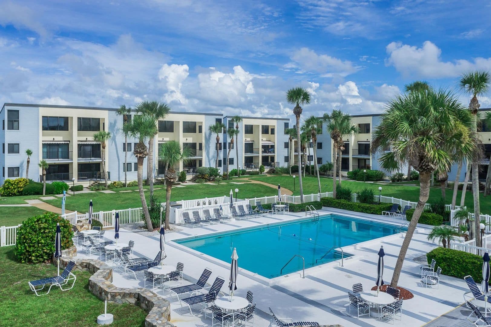 VENICE Condo: 700 GOLDEN BEACH BLVD. #231