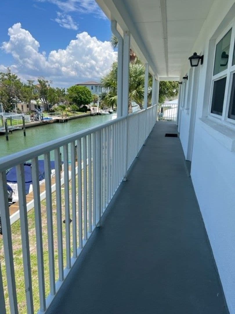 VENICE Condo: 902 GIBBS RD., #285