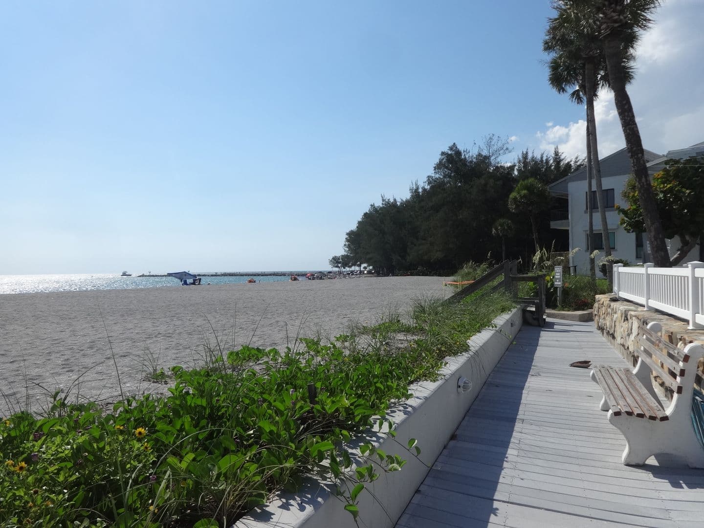 VENICE Condo: 1555 TARPON CENTER DR #B105