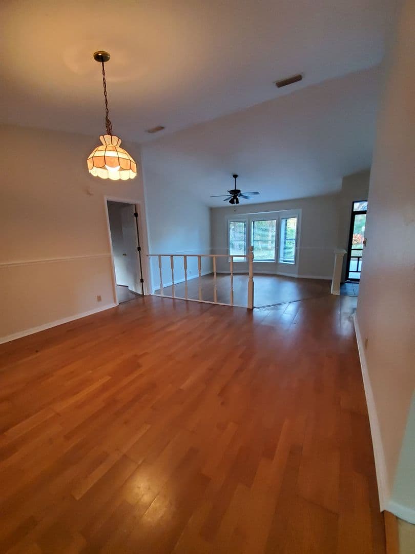 Nokomis House: 188 Shady Pine Lane