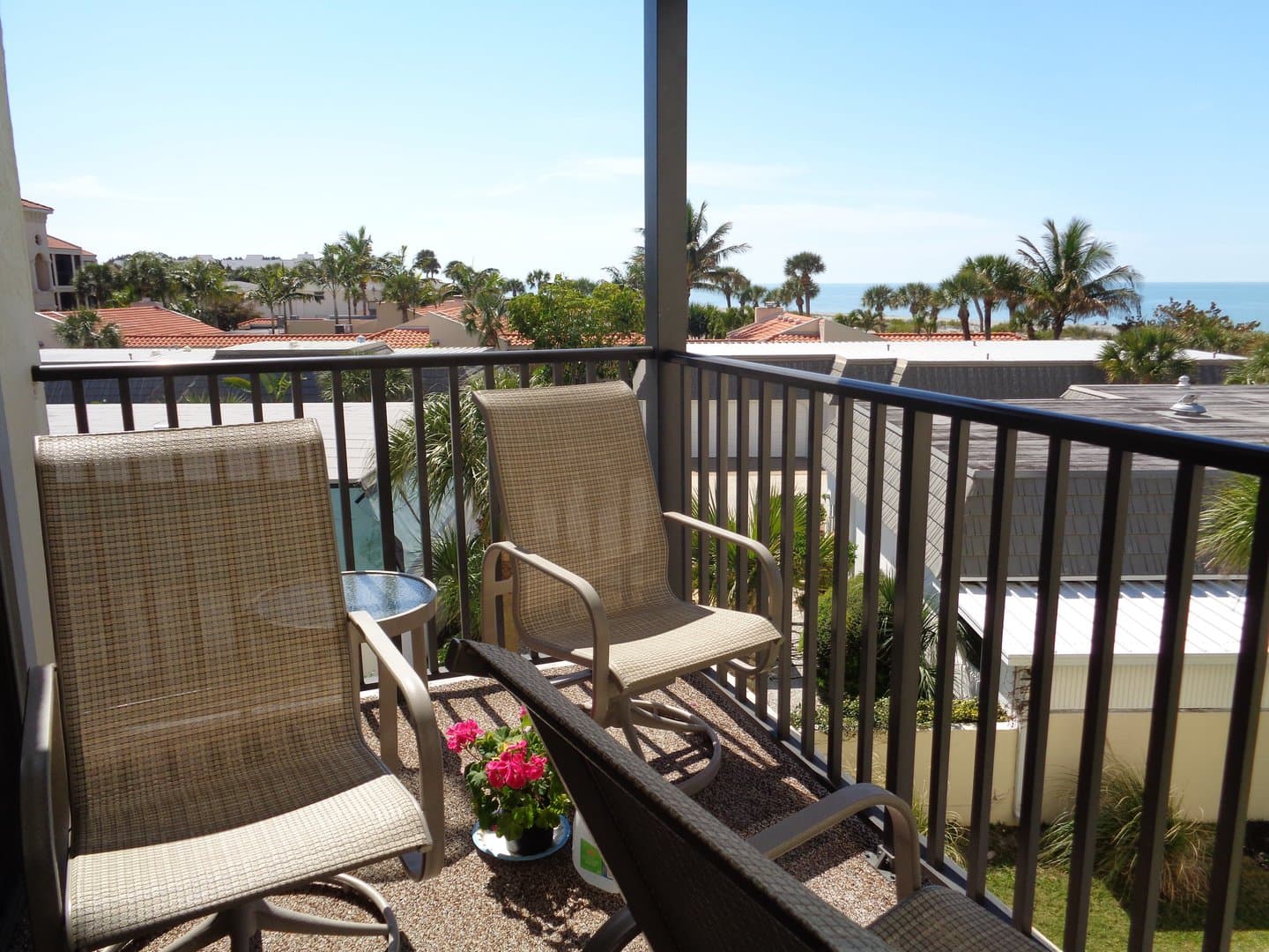 VENICE Condo: 700 GOLDEN BEACH #234