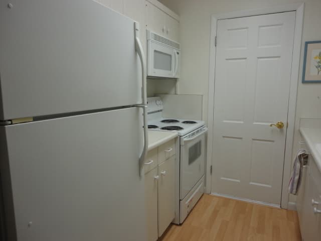 VENICE Condo: 200 THE ESPLANADE N. A18