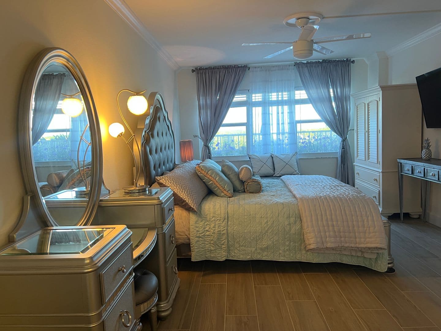 Venice Condo: 255 The Esplanade N #105