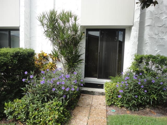 VENICE Condo: 500 PARK BLVD. SOUTH #128