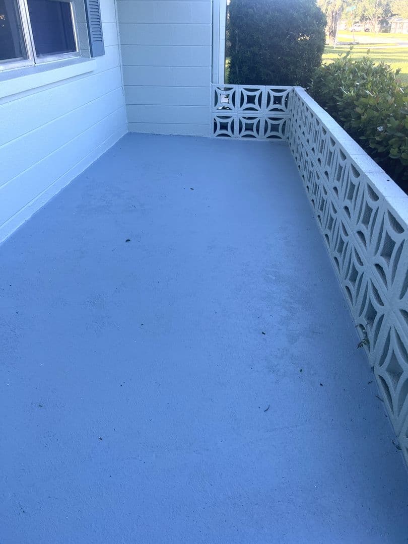 Venice House: 280 E Seminole Drive