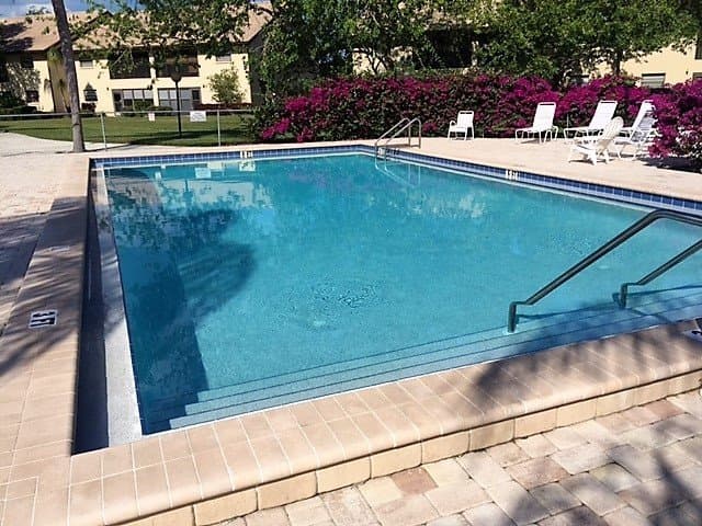 VENICE Condo: 375 D THREE LAKES LANE #174