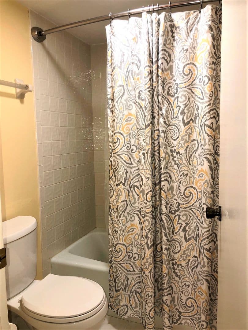 VENICE Condo: 700 GOLDEN BEACH #234