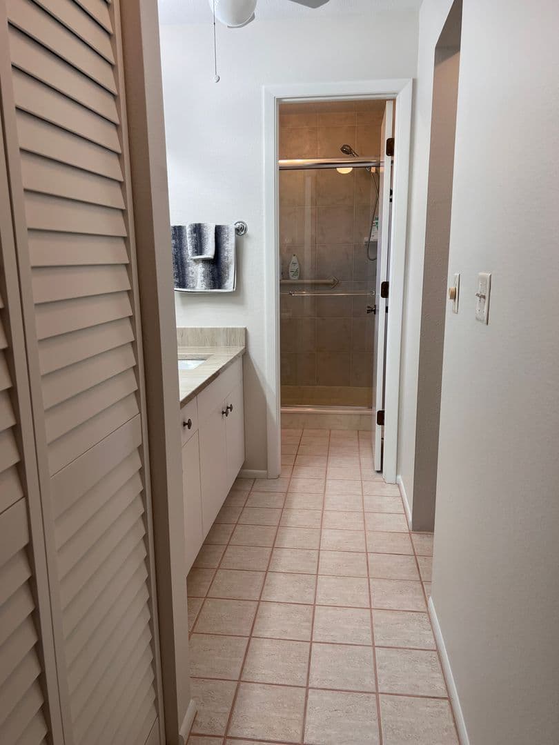 VENICE Townhome: 748 AVENIDA ESTANCIA UNIT B