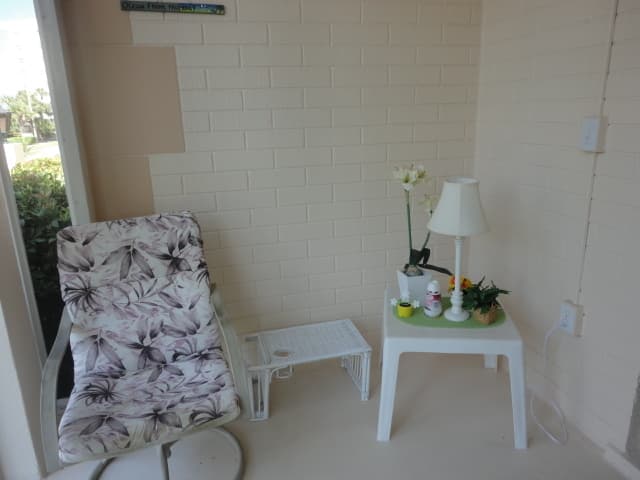 VENICE Condo: 200 THE ESPLANADE N. A18