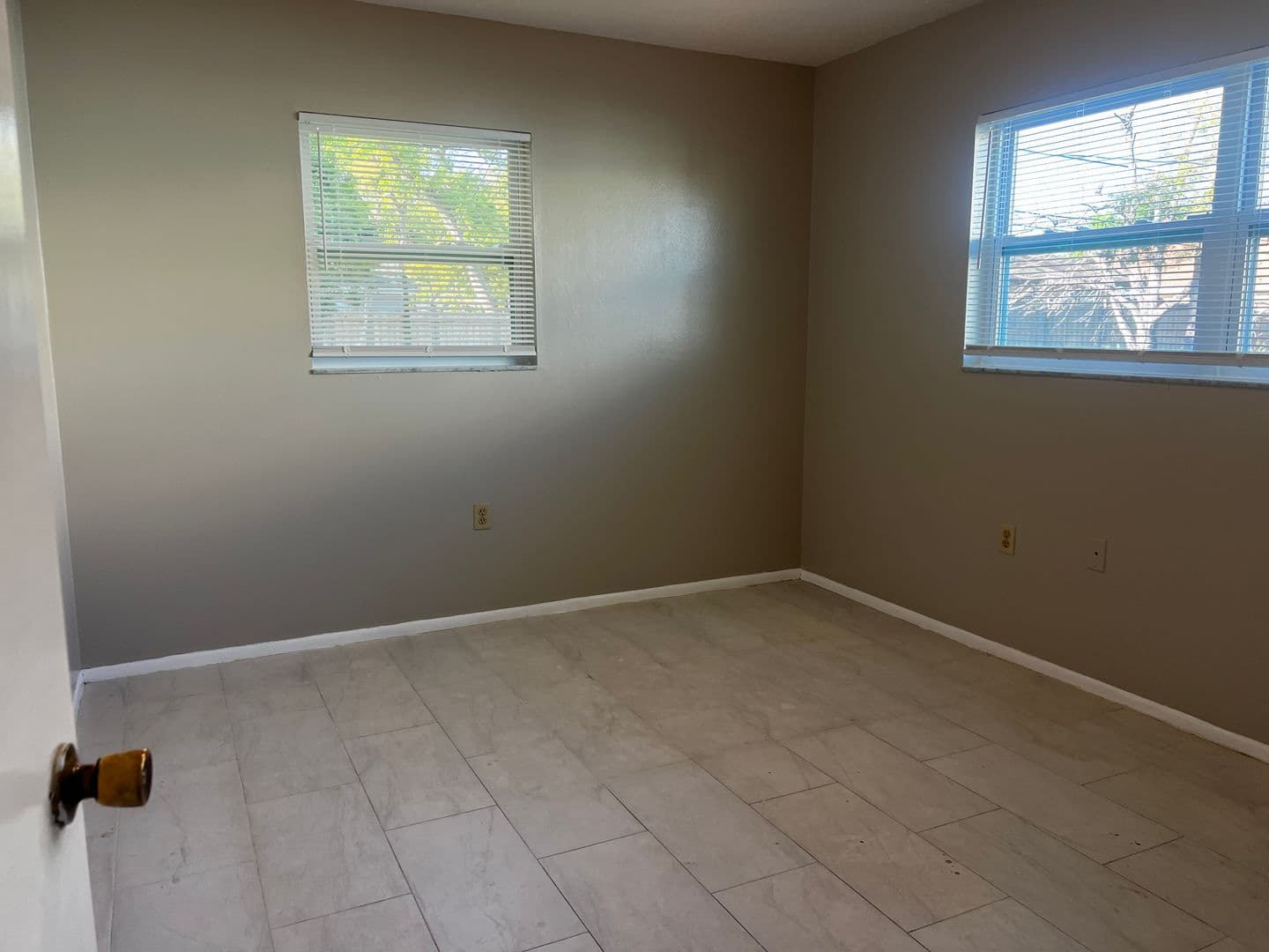 VENICE House: 556 BRIARWOOD ROAD