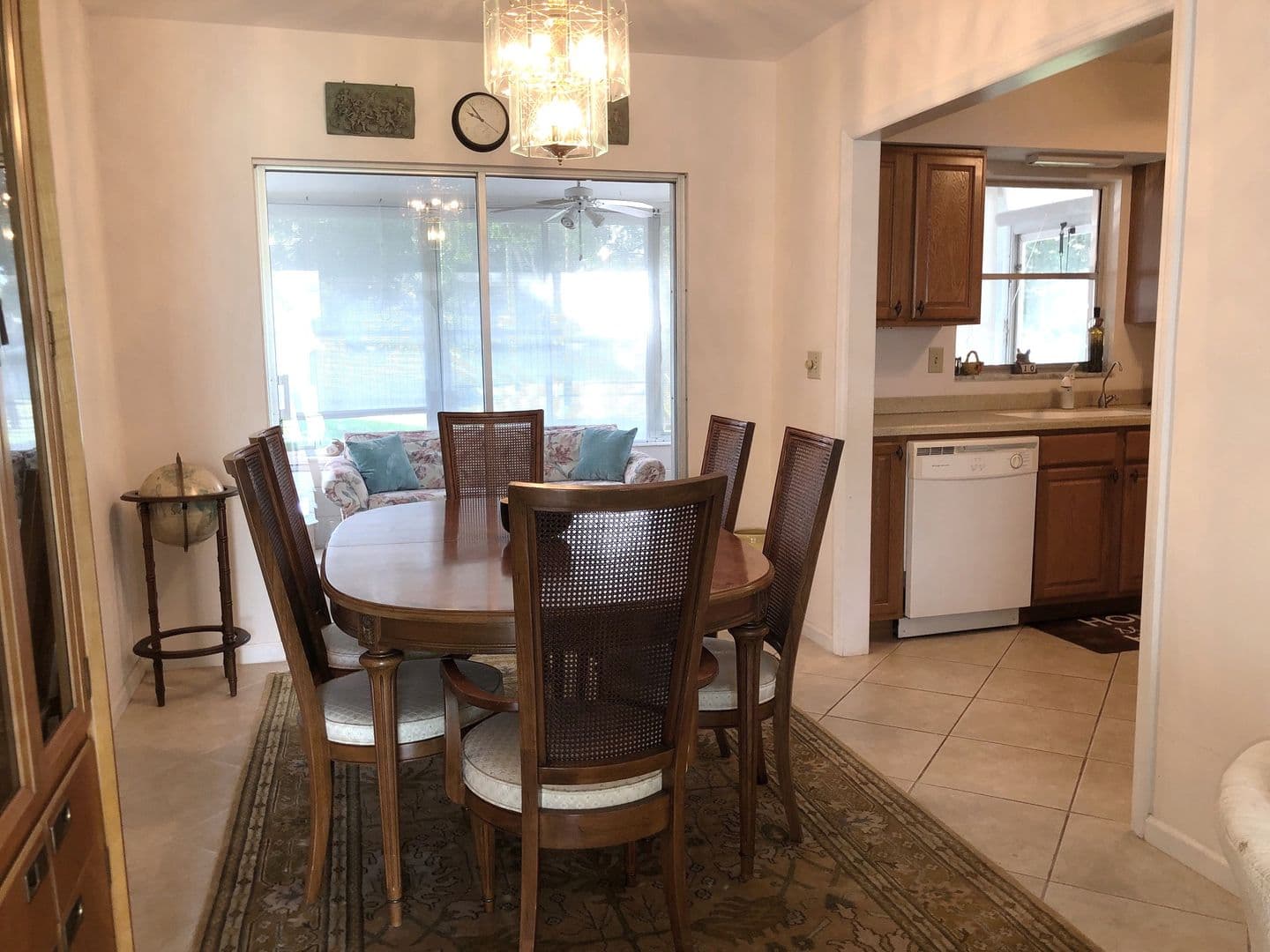 Venice House: 280 E Seminole Drive