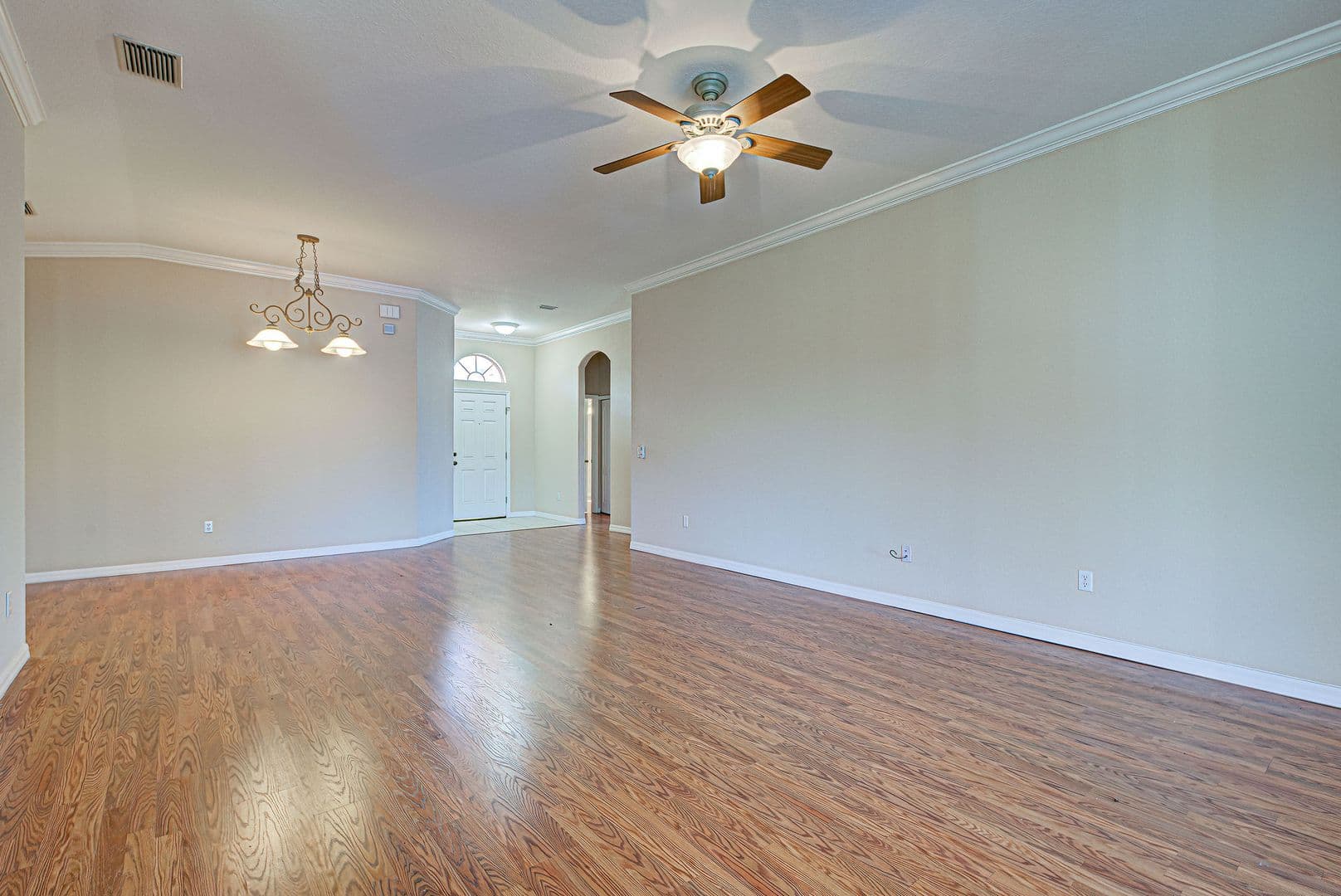 NORTH PORT House: 2134 BOXWOOD STREET