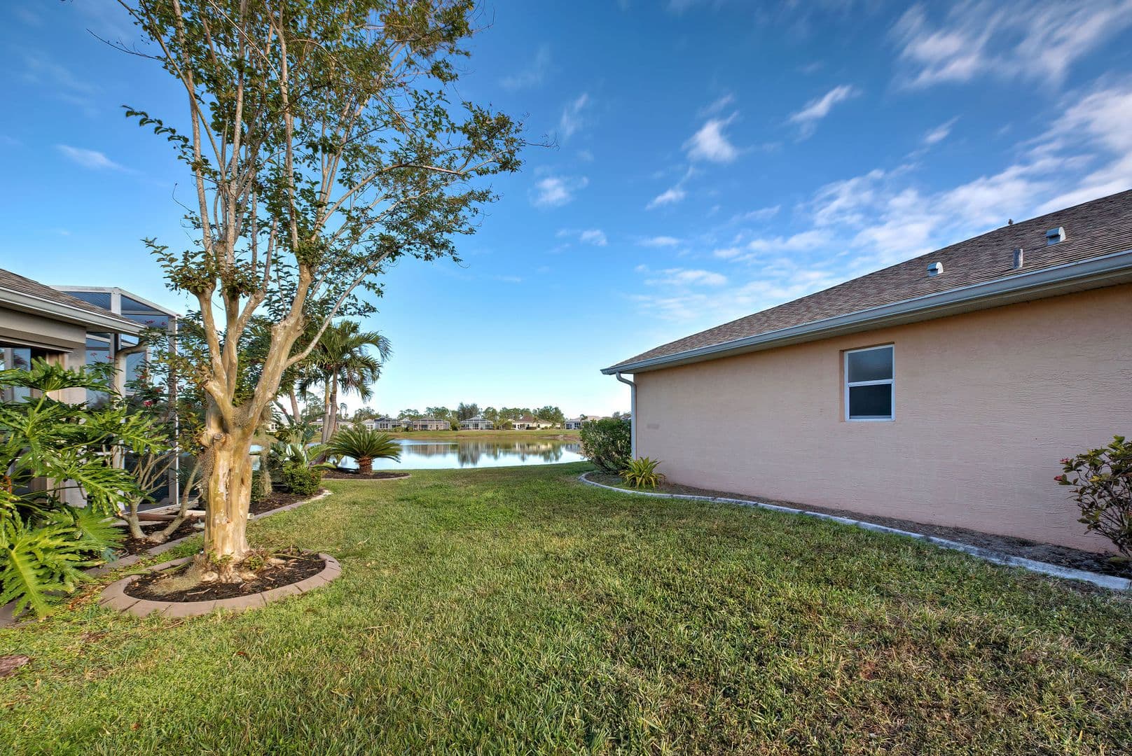 NORTH PORT House: 2134 BOXWOOD STREET