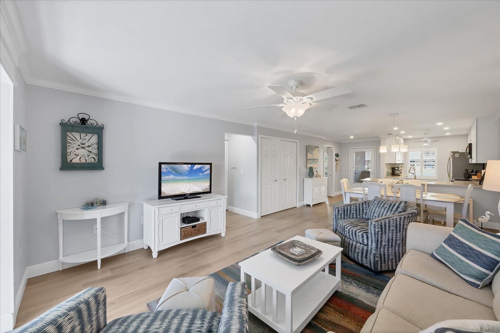 VENICE Condo: 370 THREE LAKES LANE, UNIT F