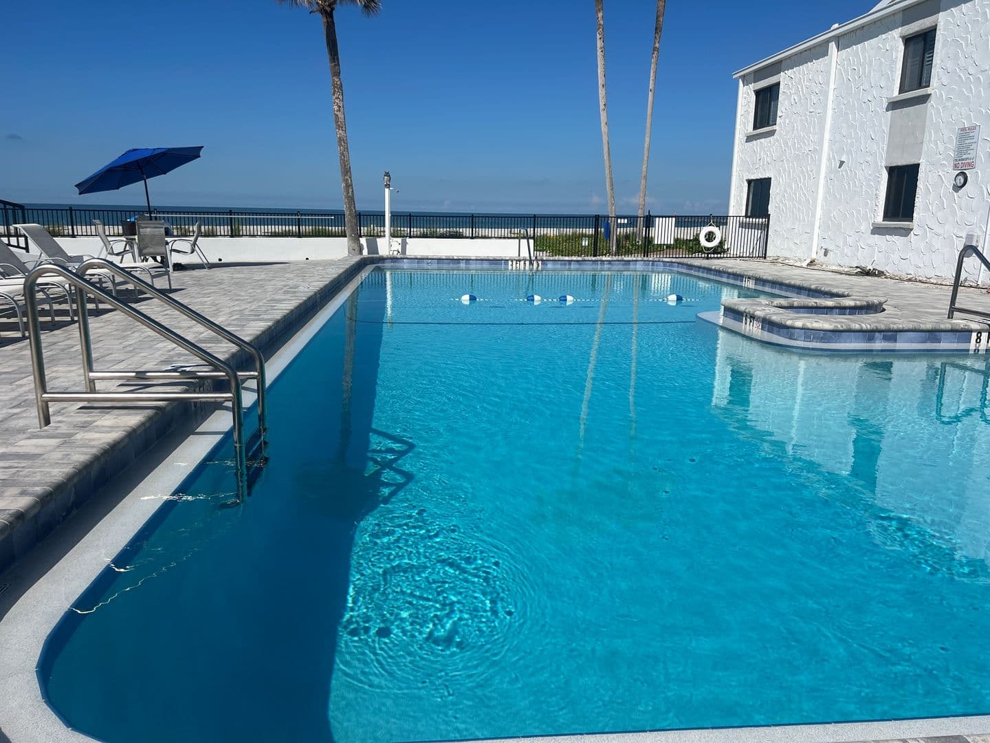 VENICE Condo: 902 GIBBS RD., #285