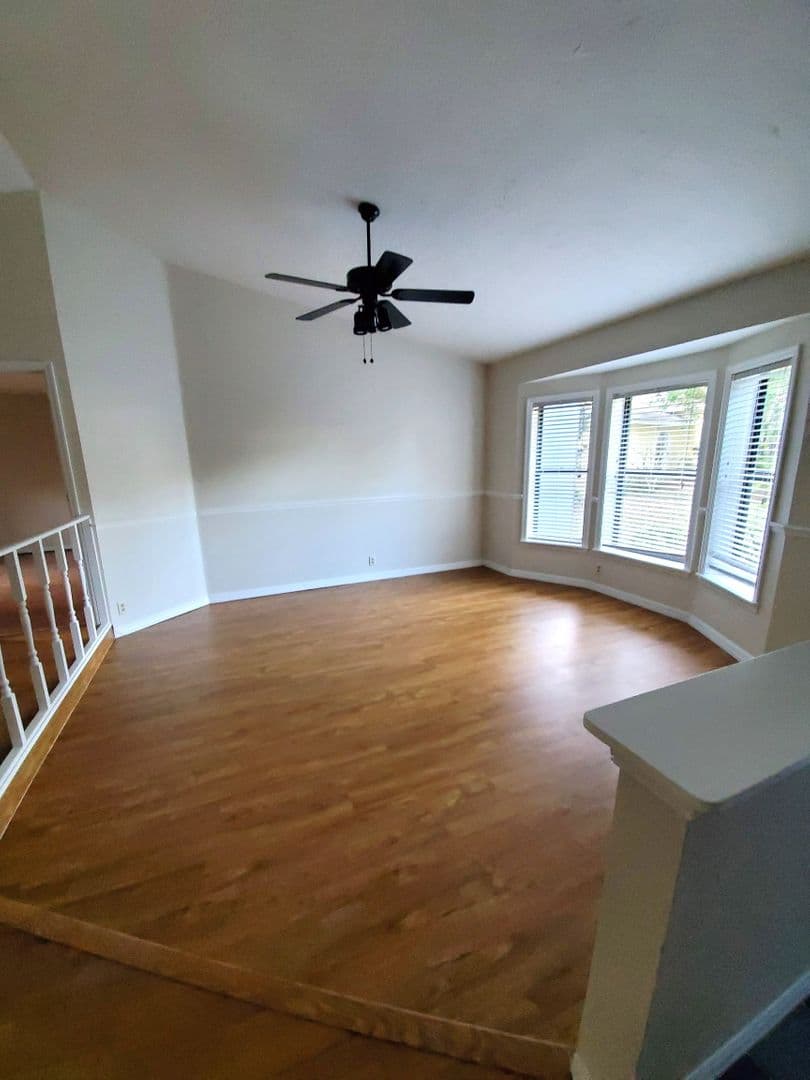 Nokomis House: 188 Shady Pine Lane