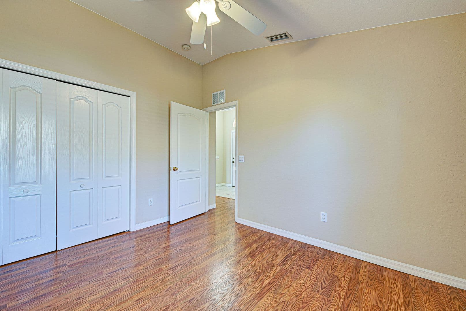 NORTH PORT House: 2134 BOXWOOD STREET