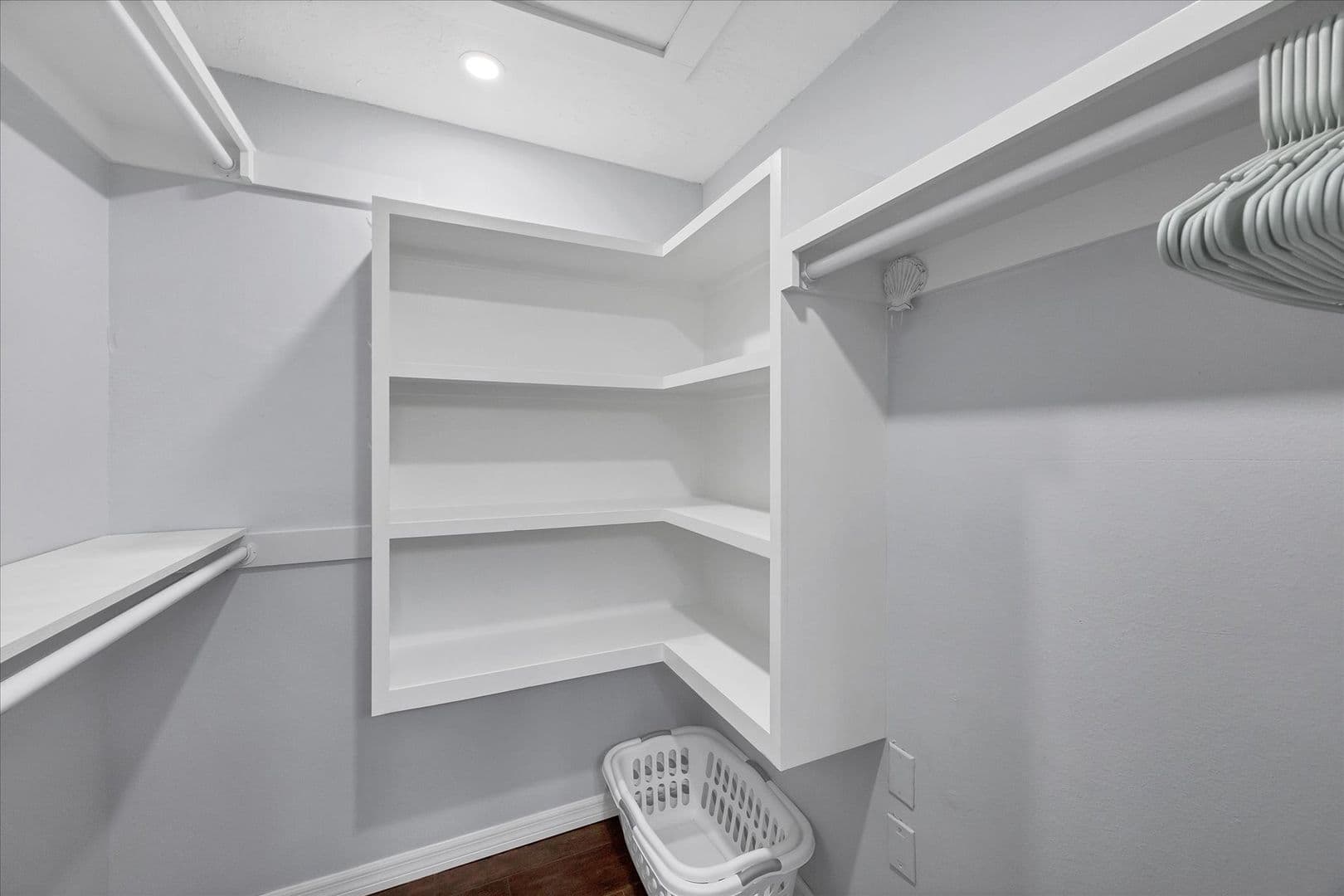 VENICE Condo: 370 THREE LAKES LANE, UNIT F
