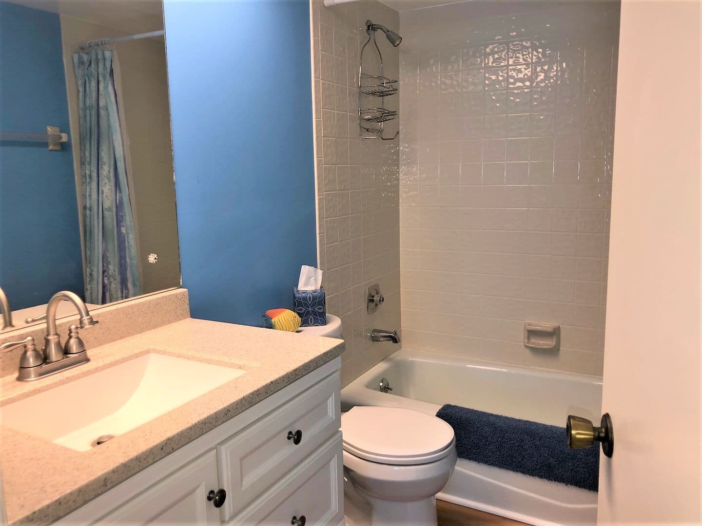 VENICE Condo: 700 GOLDEN BEACH #234