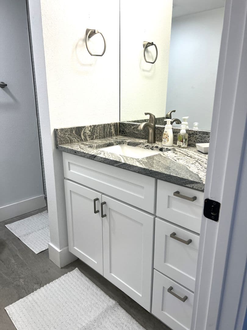 VENICE Condo: 500 PARK BLVD. SOUTH #128